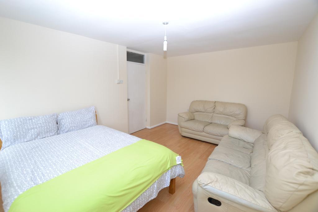 Brion Place, London, E14 0SR