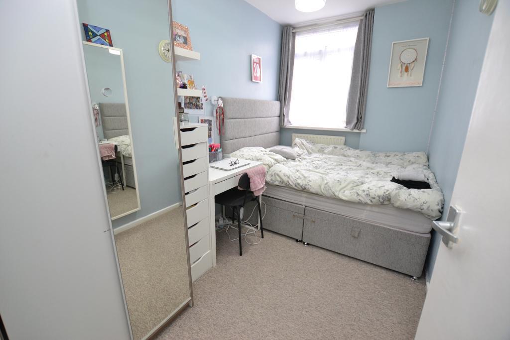Mile End Road, London, E3 4PA