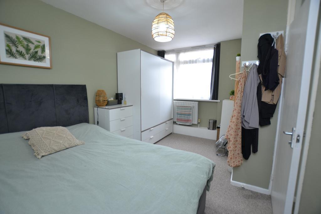 Mile End Road, London, E3 4PA
